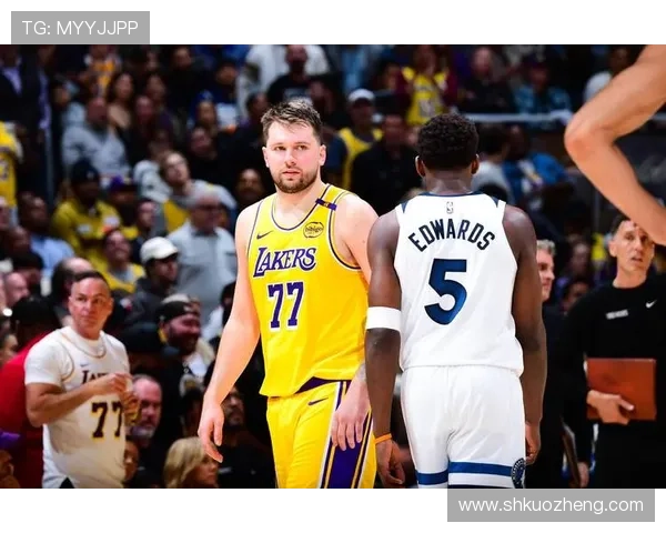 东契奇挡拆突破提升得分效率 拉开与库里关键时刻表现差距